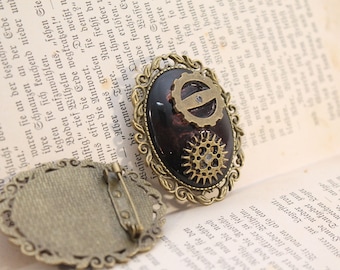 Steampunk gear brooch-dark brown