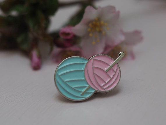 Betsymakes Crochet Hook & Yarn Enamel Pin