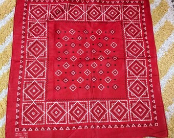 Red Fast Color 100% Cotton Bandana 17 x 16 Like New