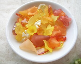 Spring Mix Loose Beads Grab Bag Lucite Beads Assorted Sizes Yellow Flowers Leaves Beading Supply Necklace Bracelet Earrings Boho Hippie