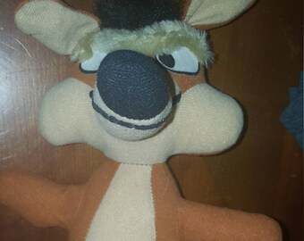 1988 Wile e coyote 14 inch plush doll