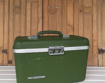 Vintage Green Suitcase, No Key, Makeup Case, Cosmetic Case, Luggage, Train Case, Storage