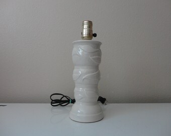 VINTAGE white ceramic LEAF LAMP