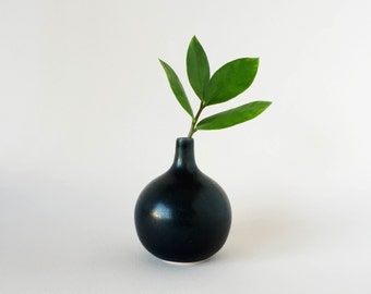 Mini Bud Vase (Black)