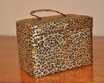 Vintage Plastic Leopard Covered Cosmetic/Jewelry Travel Box
