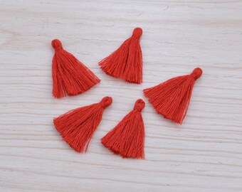 50 mini tassels, 1'' Cotton tassel, red Cotton string tassles, tassles, tassels, tassels for keychains, mini cotton tassels, DIY tassels