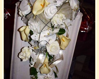 cascading bridal bouquet