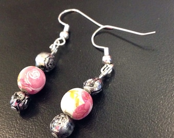6/17White and pink floral earrings
