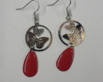 pair of 925 Sterling Silver earrings