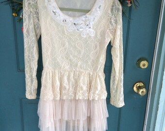 Vintage Small / Medium Lace Dress