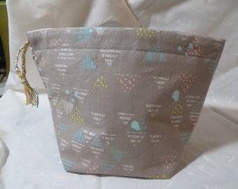Triangles and text print reversible sock project bag
