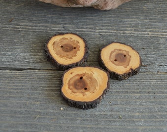 3 wooden buttons- Juniper, handmade buttons (4001)