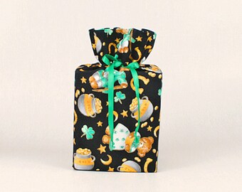 St. Patrick's Day Kleenex Box Cover/Tissue Box Cover, Shamrocks Bathroom Accessories, Irish/Celtic Bathroom Decoration.