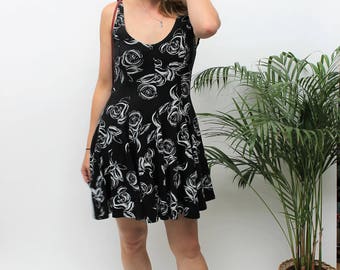 1980s New Look Black Floral Skater Style Dress Size UK 10/12, US 6/8, EU 38/40