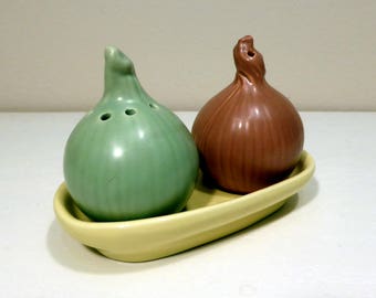 Onion and garlic cruet/salt & pepper set – original from the 1970s