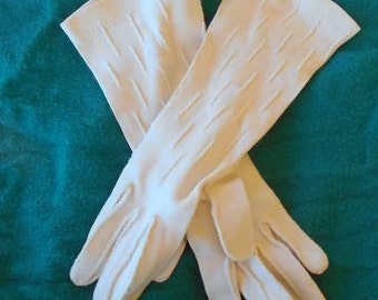 White gloves, embossed gloves, cosplay gloves, church gloves, opera gloves, above the wrist gloves, formal gloves, ladies' gloves