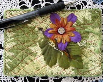 Flower Quilted Fabric Postcard, Fabric Art Card, Green Fabric Card, Handmade Postcard, Gift For Mom, 6 x 4