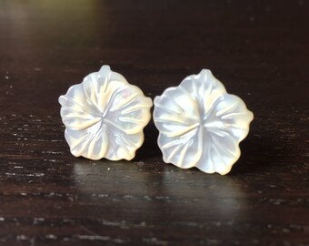 Mother of Pearl Island Flower Earrings in White -- Medium
