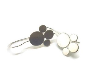 Blooming disc earrings
