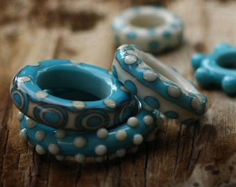 Set of 5 Assorted Lampwork Glass Ring Beads with FREE Chain