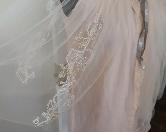 Vintage nightgown. Pink. In great condition.
