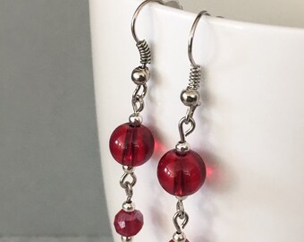 Red dangle earrings, red drop earrings, red earrings, valentine earrings, red beaded earrings, earrings red