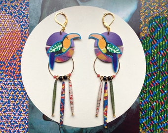 Earrings: birds of the Islands.