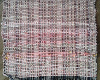 Hand woven placemats bright pink