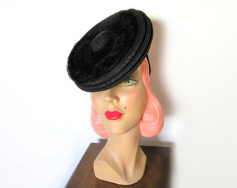 Vintage 1930's/40's Black Straw Tilt Hat~