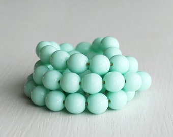 50 Opaque Pale Mint 6mm Smooth Czech Glass Rounds