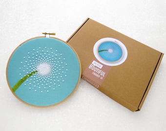 Dandelion Embroidery Kit, DIY Hoop Art Kit, Needlework Kit, Modern Flower Embroidery Pattern, Relaxation, Mindfulness Gift, Gift For Crafter