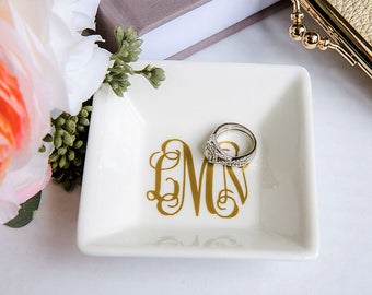 Jewelry dish, personalized ring dish, bridesmaid gift, personalized jewelry dish, bridal shower gift, monogram ring dish, free shipping