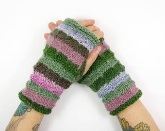 knit fingerless gloves knitted arm warmers banded knitted fingerless mittens color block gloves in pink and green PiaBarileAccessories