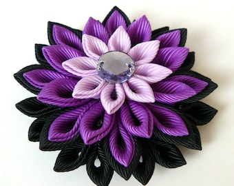Kanzashi fabric flower brooch . Purple flower brooch. Purple kanzashi brooch. Handmade purple flower brooch.