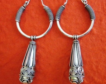 large Balinese sterling Silver dangle Earrings / silver 925 / Bali Handmade jewelry / 2.65 inches / (#33m)