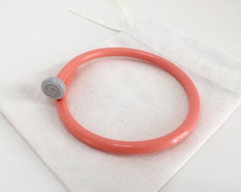 Knitters Gift, Upcycled Knitting Needle, Peach Pink Coral Salmon Nude, Vintage Retro, Fun Unusual Gift for Knitter, Mid Century Bracelet