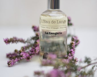 cleansing and moisturizing water with calendula