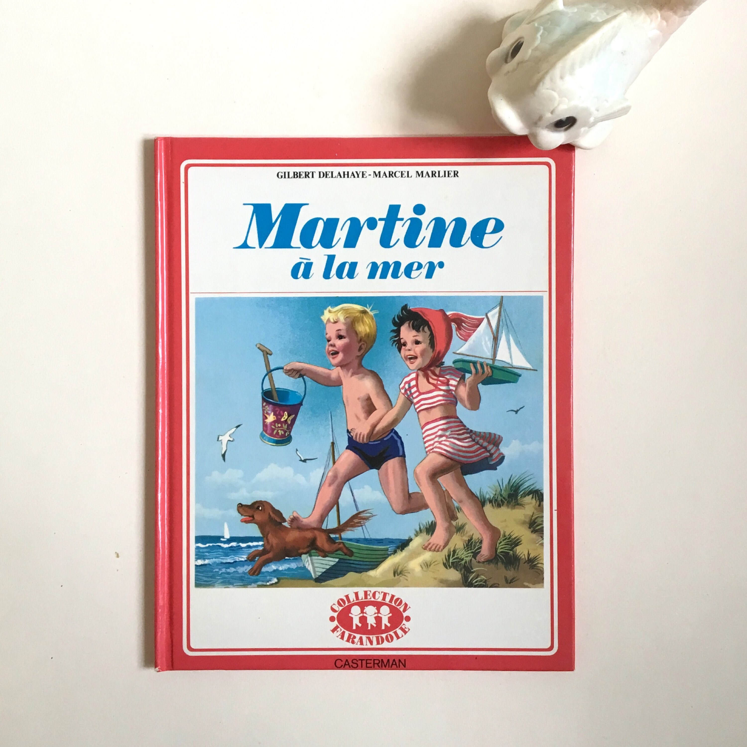 Vintage Childrens Book. French Books. Martine à la mer. French