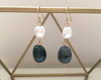 Earrings of MOSS agate and Pearl. Unique. Handmade gemstone earrings. Gift for women