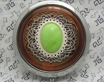 Compact Mirror Makeup Mirror Pocket Mirror Bridesmaid Maid of Honor Gift Bridal Shower Favors Comes With Protective Pouch Electric Limel