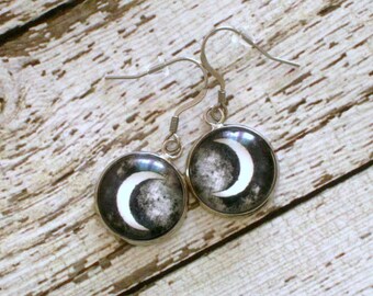 Crescent Moon Earrings : Black Glass Jewelry Pair