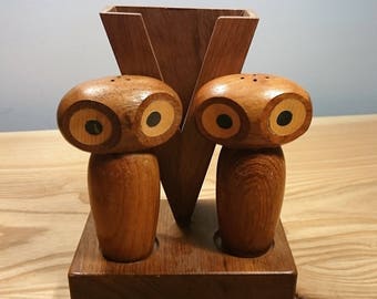 Vintage - Salt & Pepper Shakers