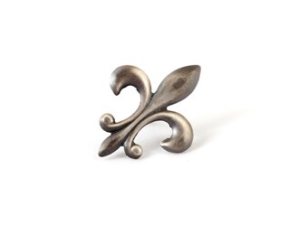 Sterling Silver Flordeliz Pin, Men's lapel pin, Hunting Gifts, Mens Tie Tack, Christmas Gifts.