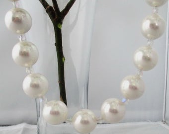 White South Sea Shell Pearl Sterling Silver Necklace.