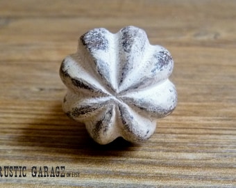 1.25" Cream/White Melon Wood Rustic Shabby Chic Antique Distressed Multifaceted Wooden Knob - Drawer Pull - Decorative Knob - Cabinet Decor