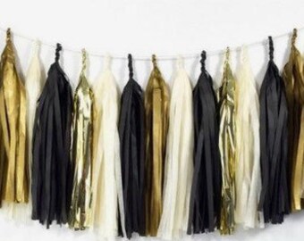 Graduation Celebration Tassel Garland