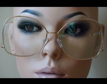 Oversized vintage sunnies clear