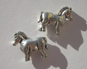 2 beads horse heavy silver metal 15 mm (2402)