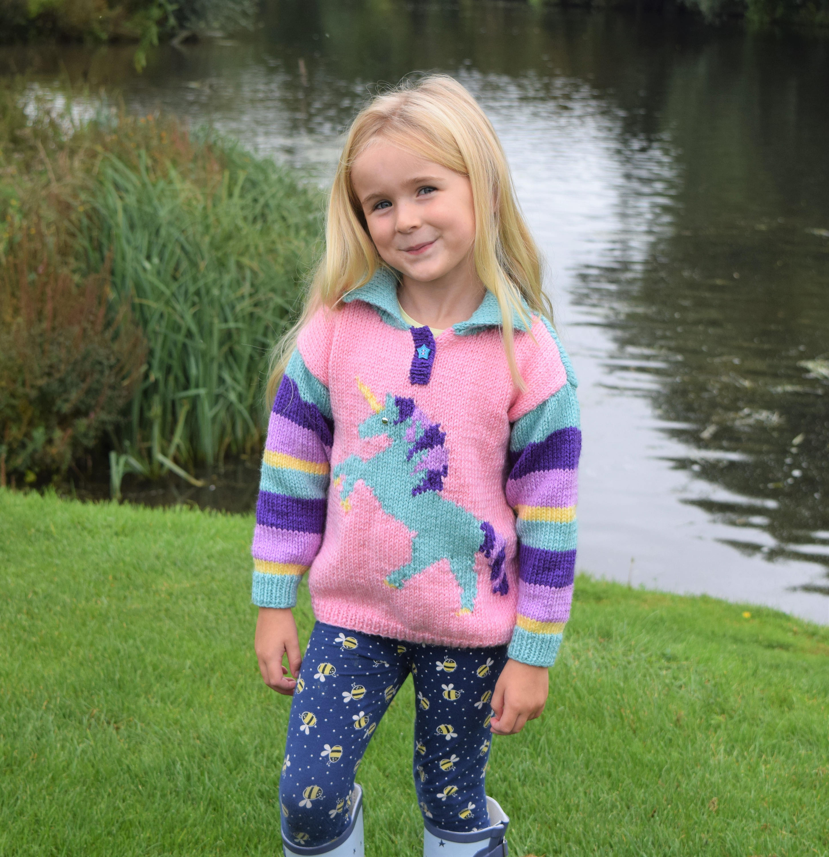 Unicorn sweater and hat knitting pattern. Ages 2 to 10 years. Aran