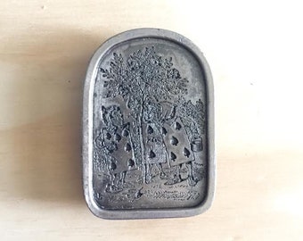 1974 Alice in Wonderland Series Belt Buckle